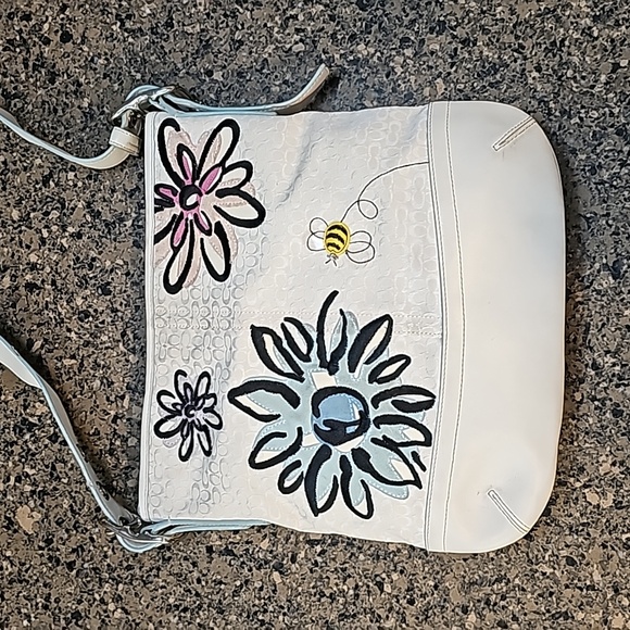 COACH Signature White Crossbody Shoulder Bag w/ Embroidered Floral & Bee Purse - Picture 1 of 12